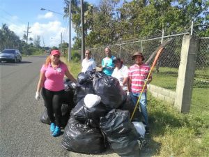 Environmental organization SOMONCA cleans up along the Sosua - Cabarete highway