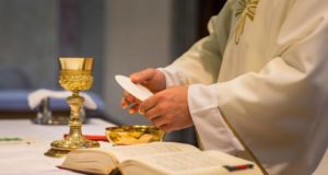 Jesuit priest calls for better ethics in Catholic Church