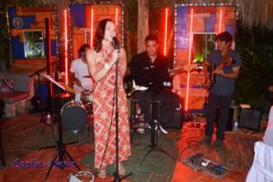 Marvelous Valentine's Show with Heather Maxwell at Parada Tipica El Choco