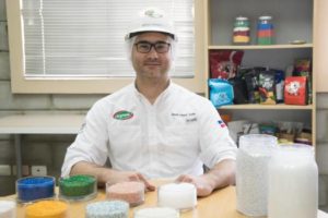 Dominican company produces faster-degrading plastic bags