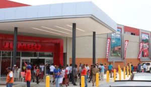 Will Dominicans voluntarily batten down the hatches to slow spread of Covid-19?