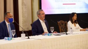 President Luis Abinader is installing 5G