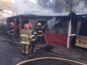 Raging fire destroys homes and businesses in Sosúa leaving multiple families out in the open